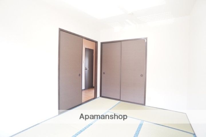 ビバリーヒル学園前B棟の内装