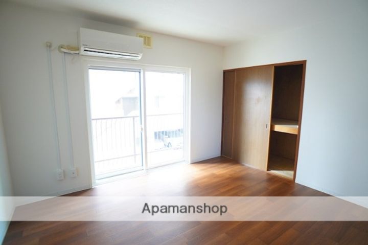 ハイツ平沼の居間