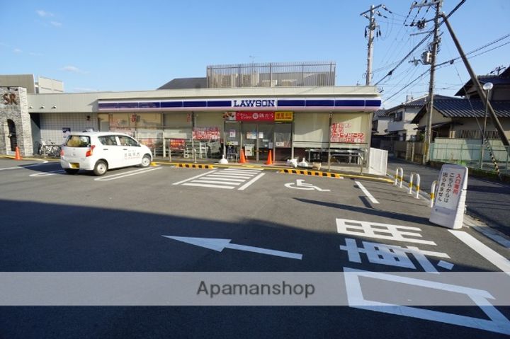 ファミーユ新大宮の周辺
