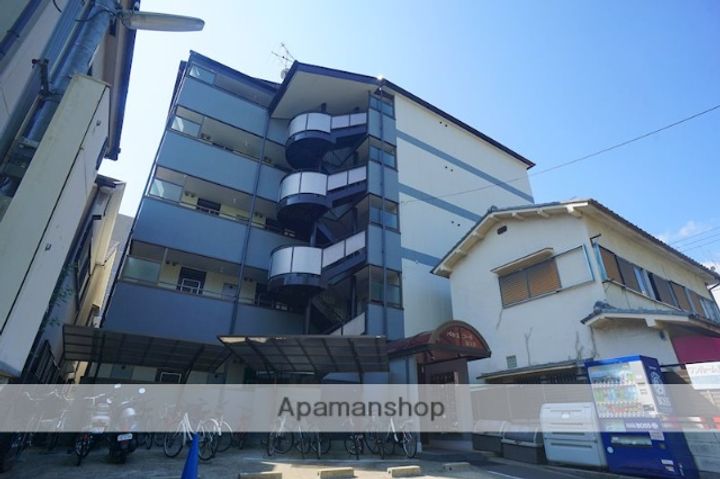 パルスコート新大宮の外観