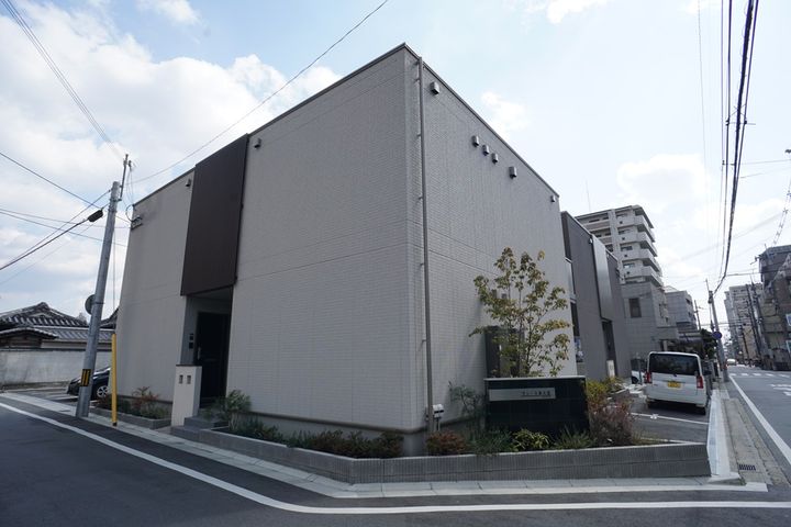 ラシーネ新大宮 アクシス103号室の外観