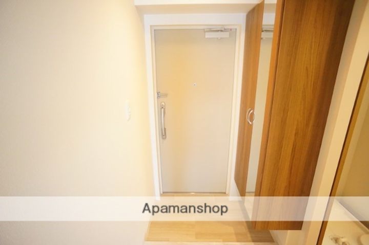 アートスクエア新大宮の玄関