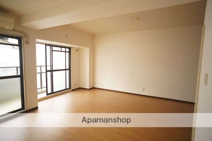 キャピタル新大宮の内装