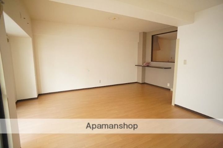 キャピタル新大宮の内装