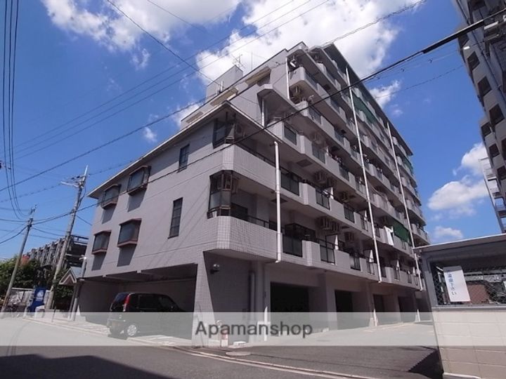 キャピタル新大宮の外観