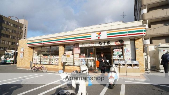 キャピタル新大宮の周辺