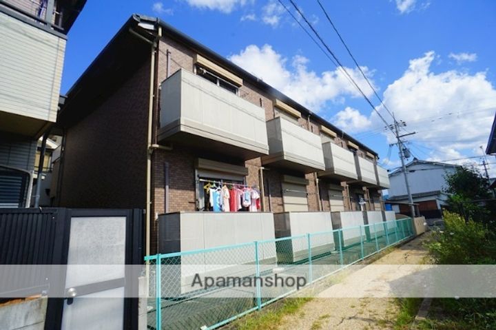 サンハイツ三条添川の外観