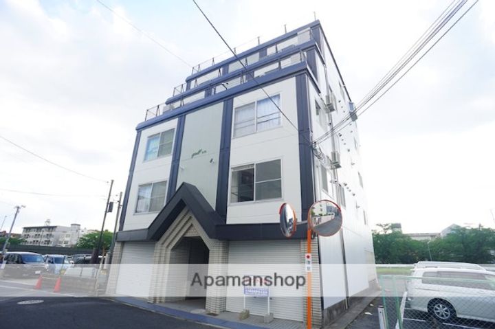 エールビルの外観