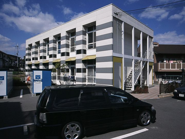 レオパレス古都202の外観