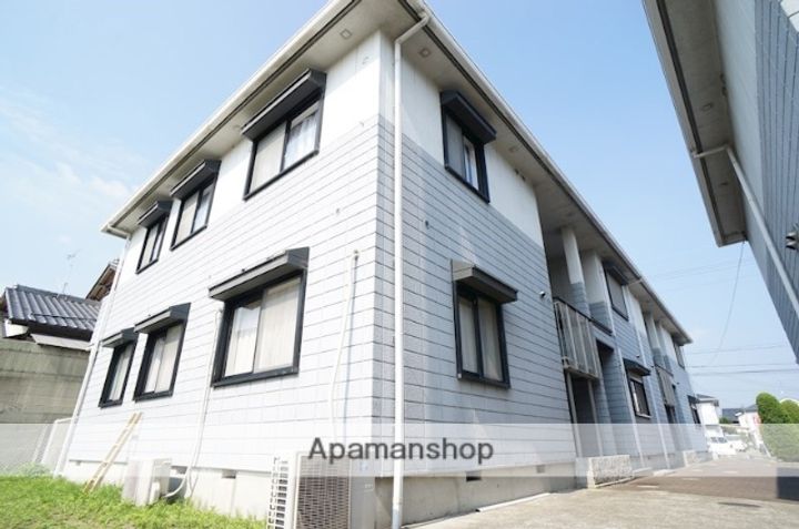 セリーシア葛城の外観