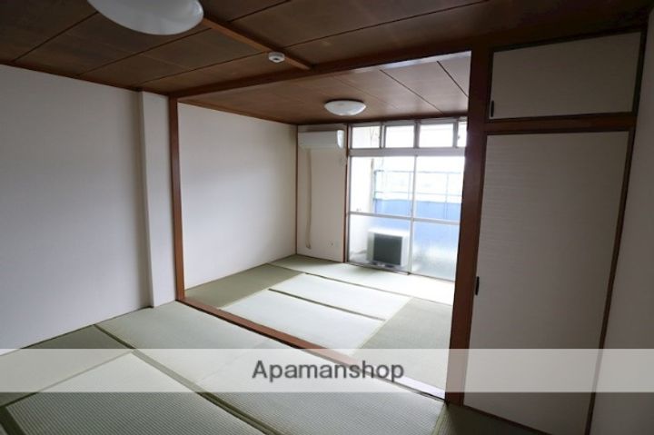 井上マンションの内装