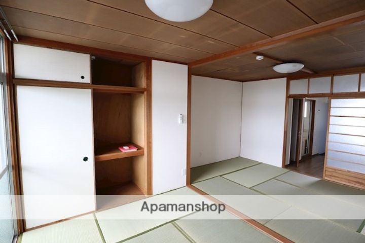 井上マンションの内装
