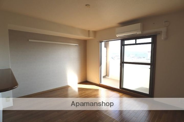 オーク・ステージ八木の内装