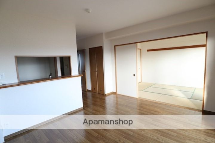 オーク・ステージ八木の内装