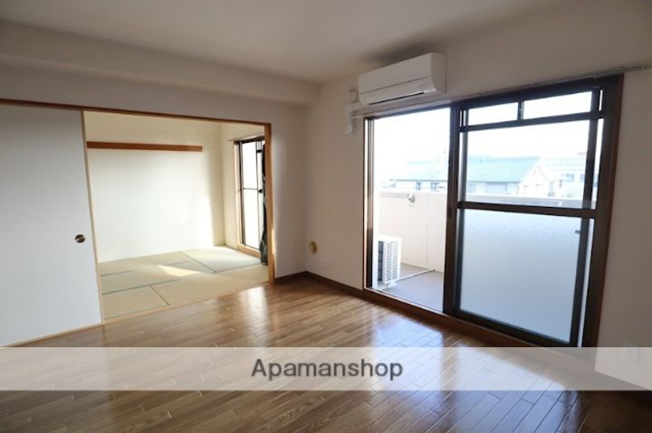 オーク・ステージ八木の内装