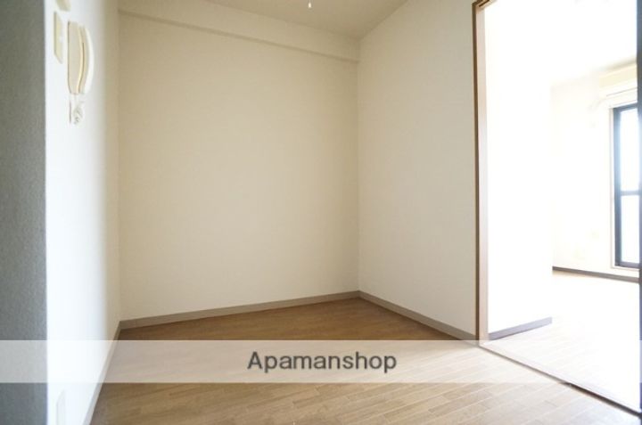 サンルピナスの内装