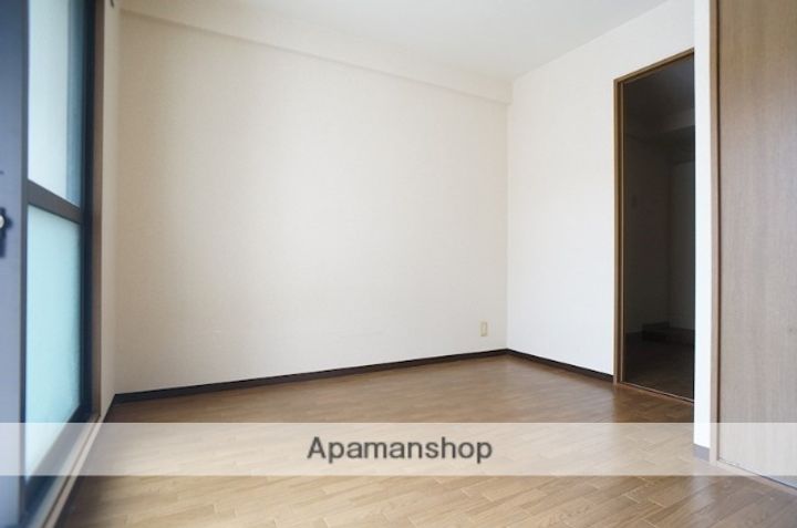 サンルピナスの内装