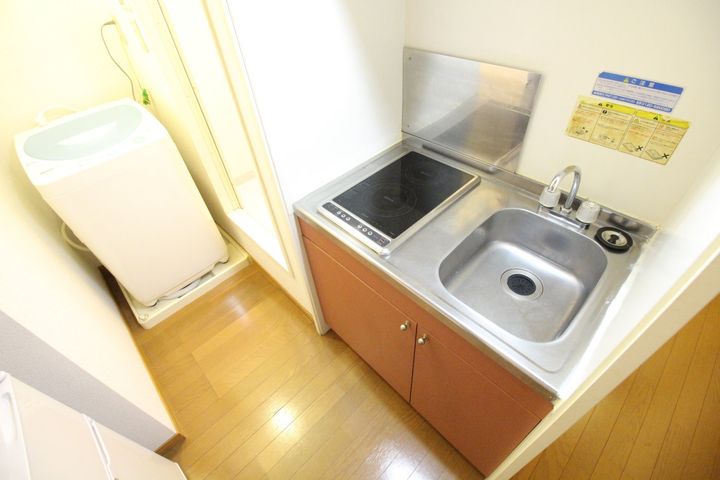 レオパレスサンオーク204のキッチン