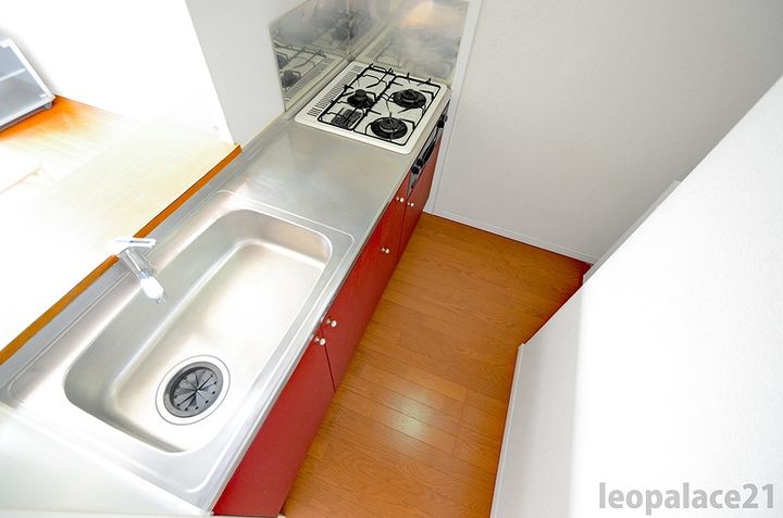 レオパレス上中104のキッチン