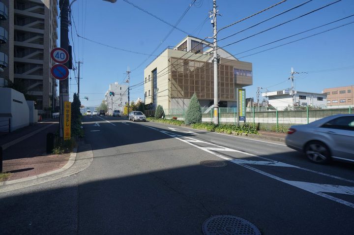 フェリス607の周辺