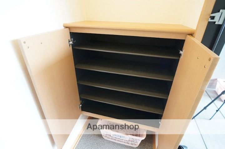 コスモスBの内装