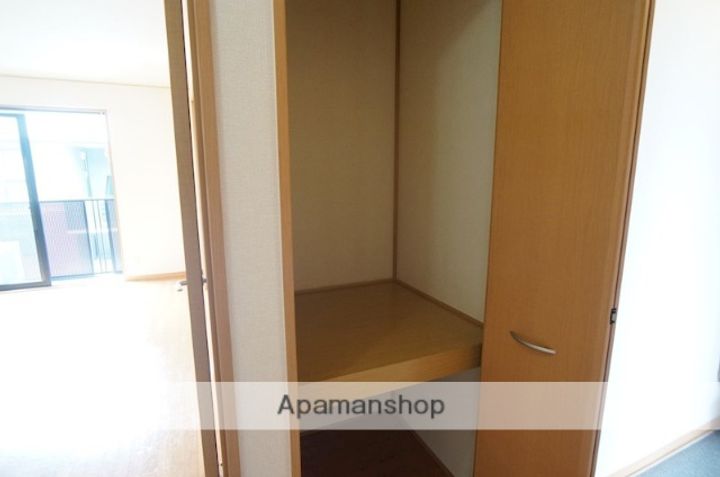 コスモスBの内装