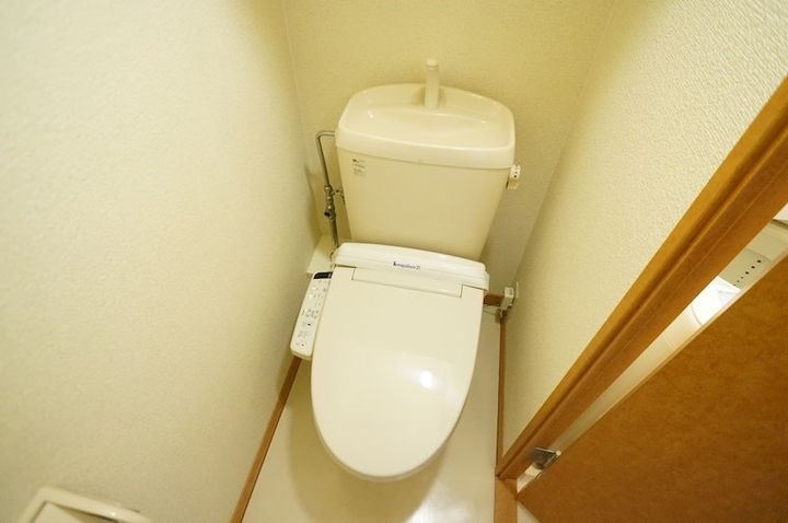 レオパレスさざんか104の居間