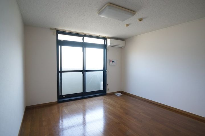 レオパレス二上102の内装