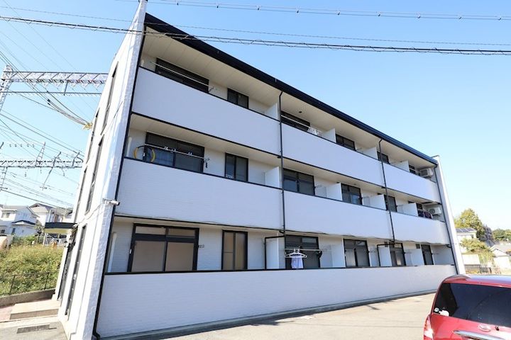 レオパレス二上301の外観