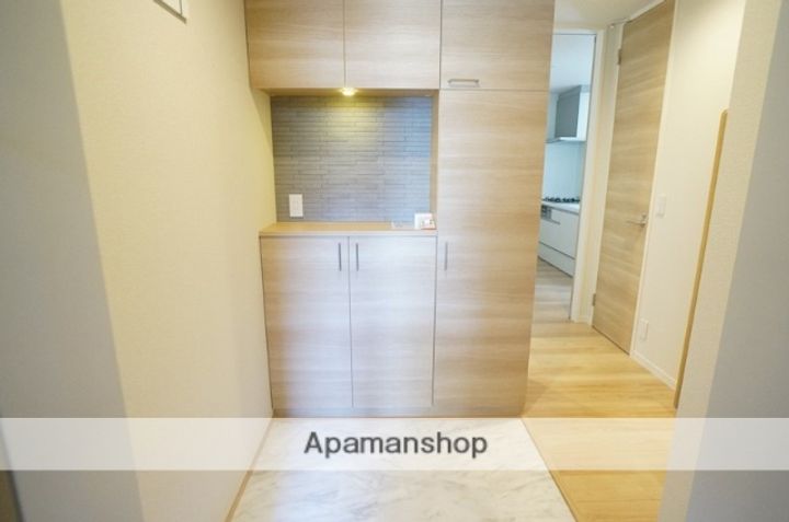 SHA MAISON LUNA Aの玄関