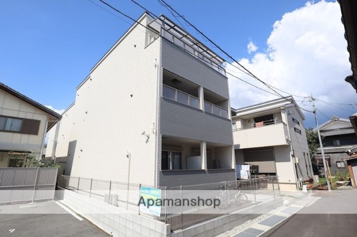 クレアール小綱町の外観