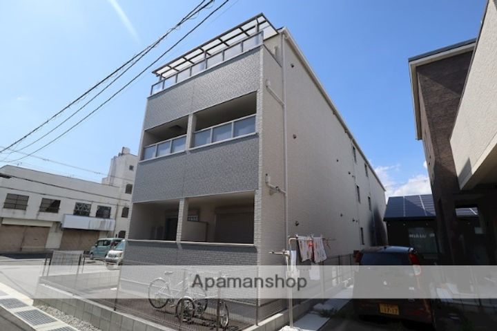 クレアール小綱町の外観