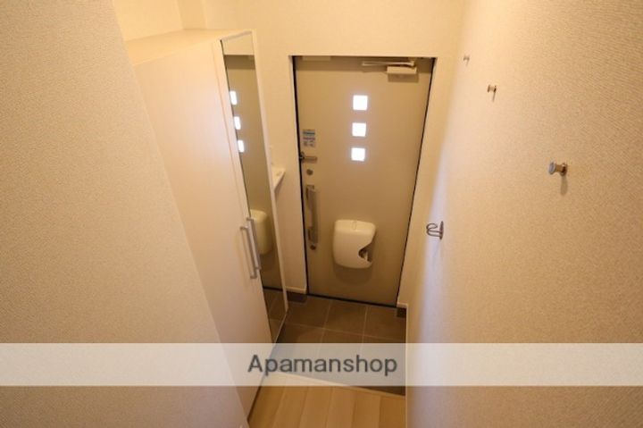 奈良県大和高田市曽大根1丁目の賃貸アパートの内装