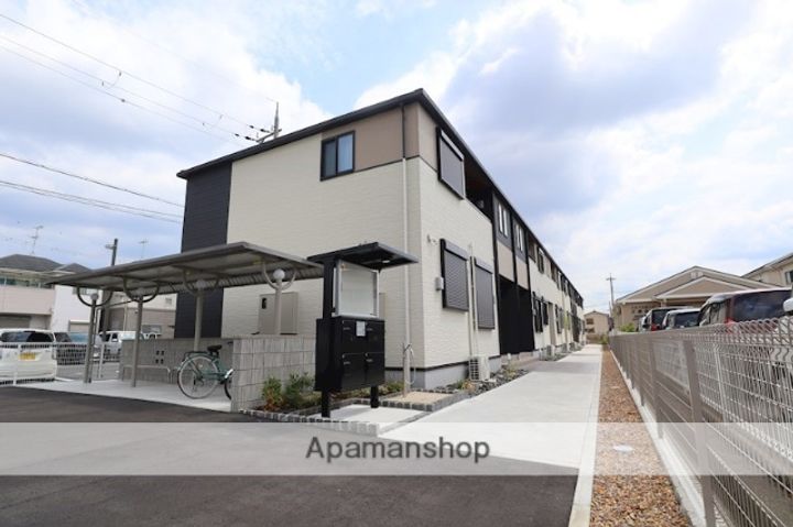 奈良県大和高田市曽大根1丁目の賃貸アパートの外観