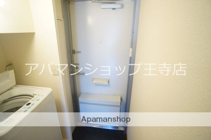 レオパレスNAKATAの玄関