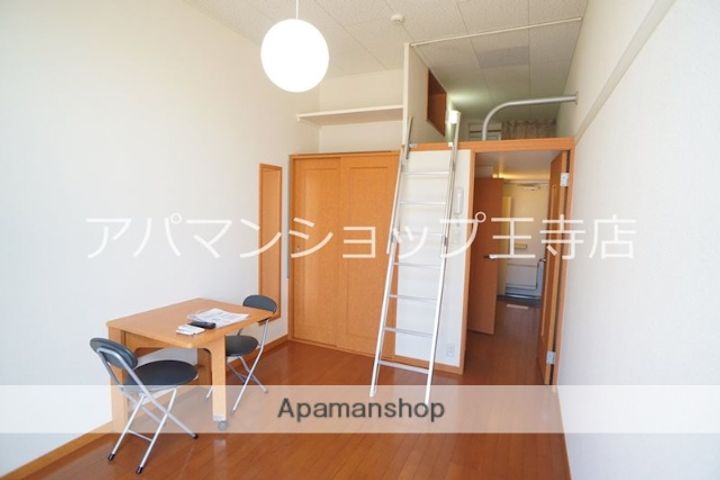レオパレスNAKATAの居間