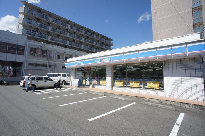 レオパレスNAKATAの周辺