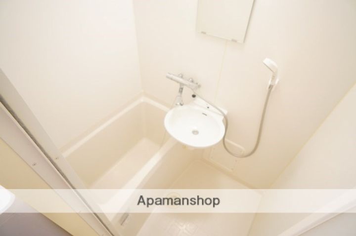 レオパレスIKARUGA 23の風呂