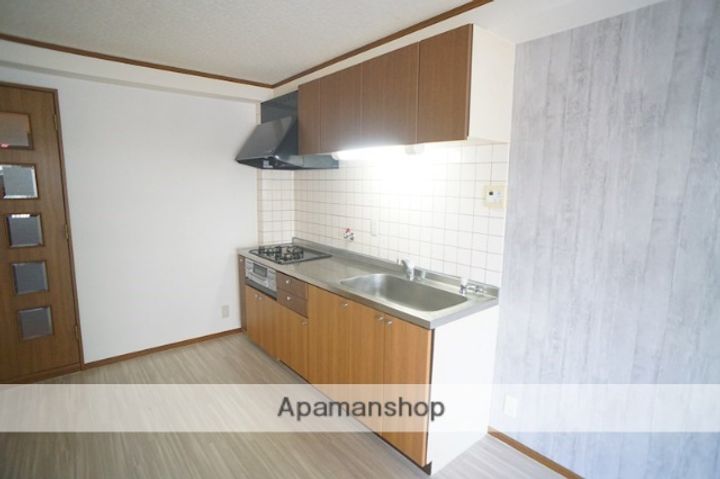 奈良県生駒郡三郷町信貴ケ丘1丁目の賃貸マンションのキッチン