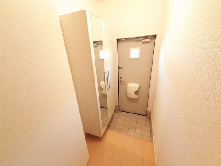 シュトロームBの玄関