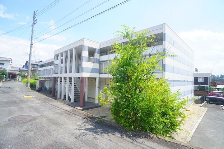 奈良県北葛城郡王寺町本町4丁目の賃貸アパートの外観