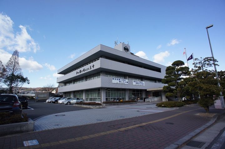 奈良県北葛城郡王寺町本町4丁目の賃貸アパートの周辺