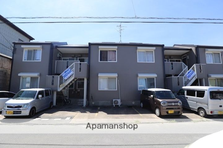 サンハイツの外観