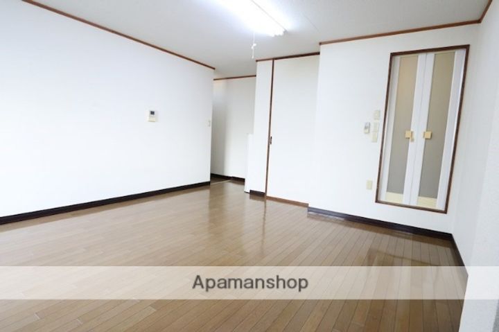 片山マンションの内装