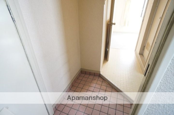 メゾンヒグチの玄関