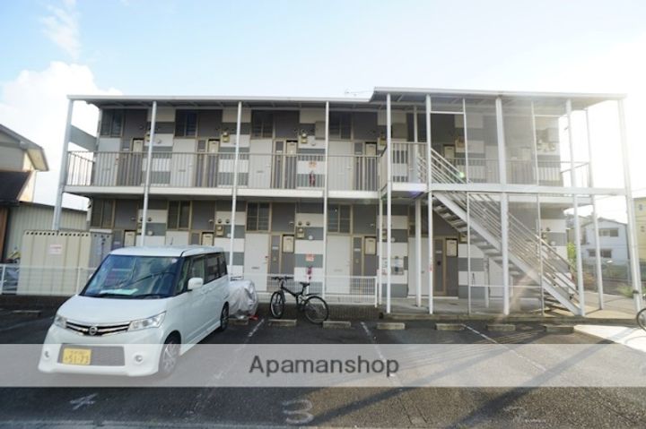 奈良県大和郡山市小泉町東3丁目の賃貸アパートの外観
