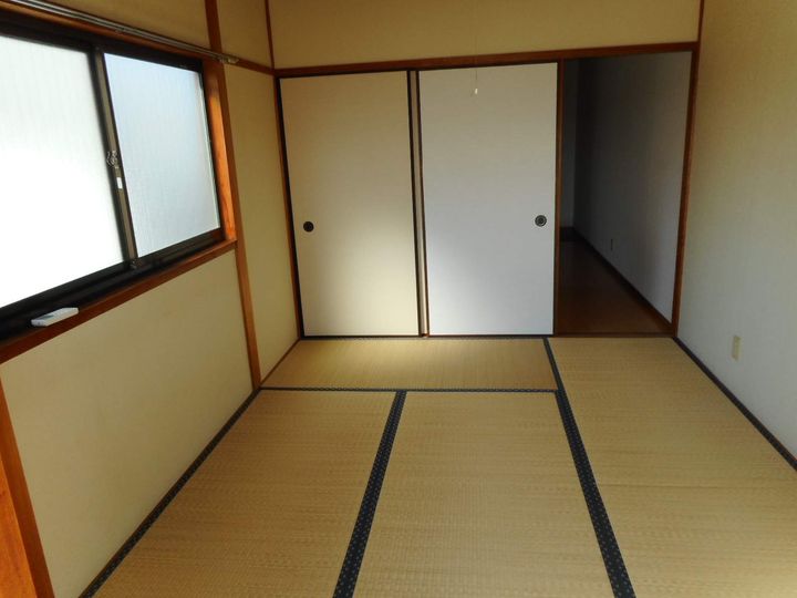 メゾン学園204の居間