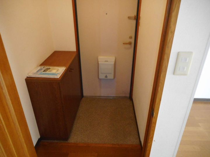 PRIME GRADEN103の玄関