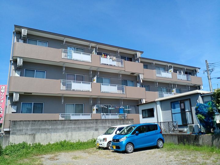 和歌山県田辺市上の山1丁目の賃貸マンション104の外観