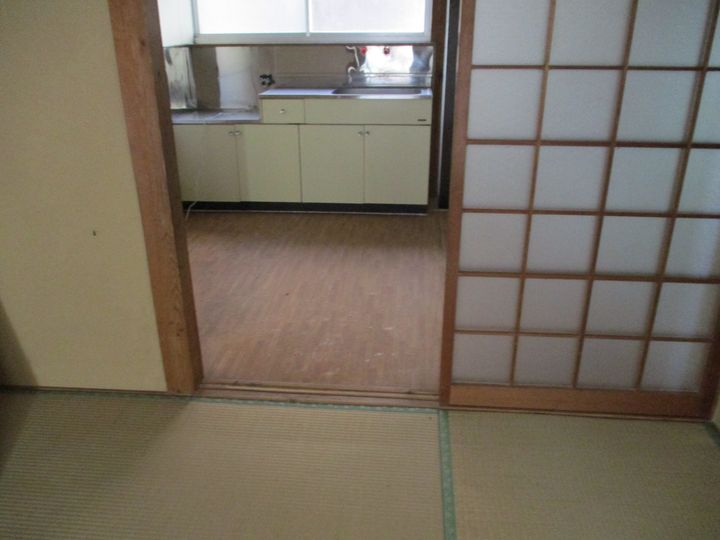 マンション沢田4の居間